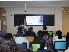 <strong>我院开展大学生平安教育从题班会</strong> 